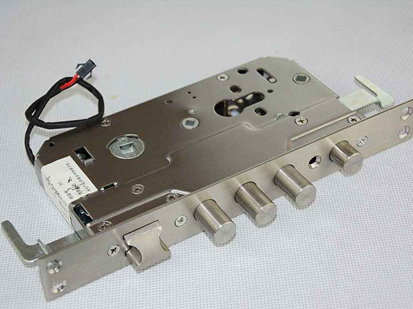 茄子河24小时上门开锁公司